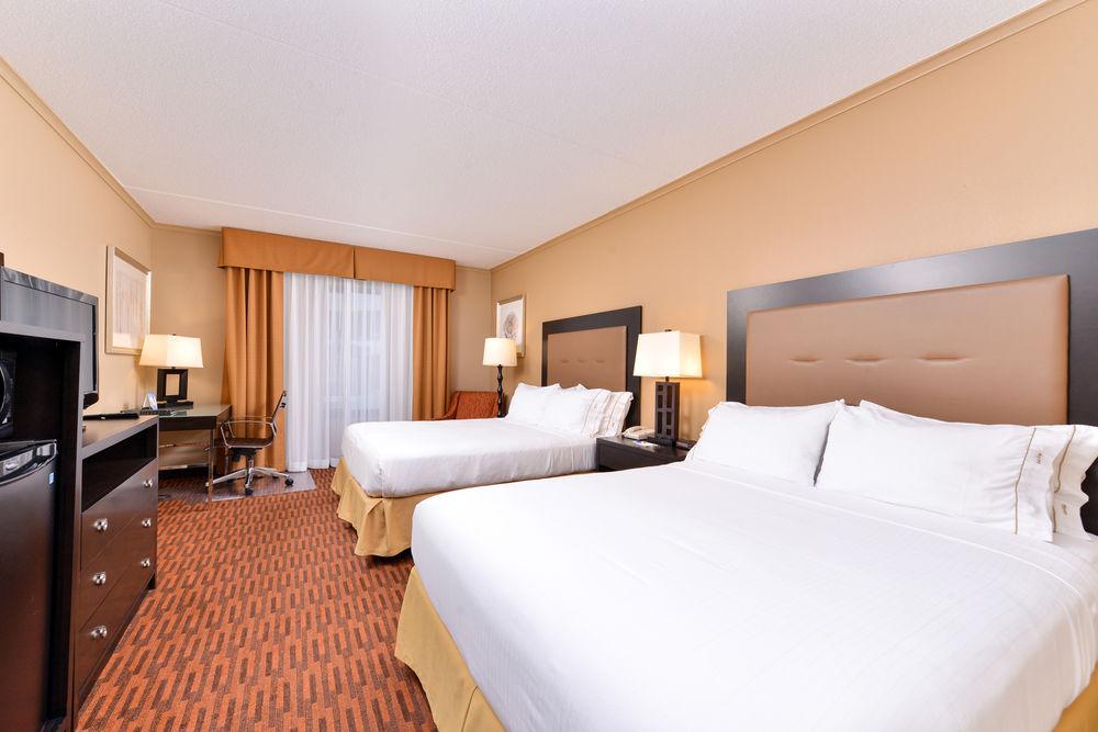 Holiday Inn Express Breezewood By Ihg Zewnętrze zdjęcie