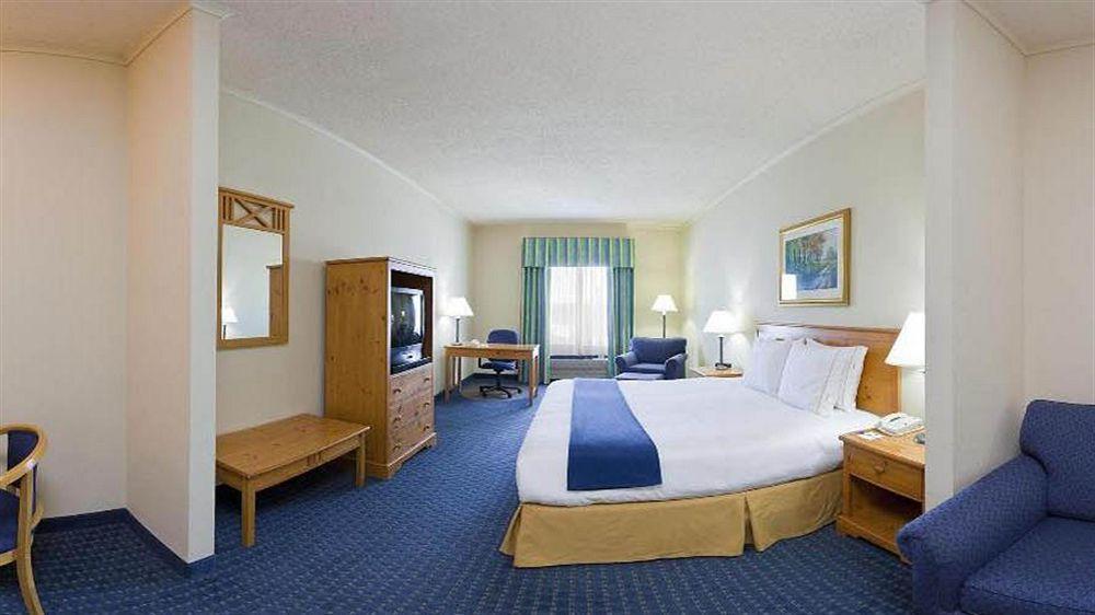 Holiday Inn Express Breezewood By Ihg Zewnętrze zdjęcie