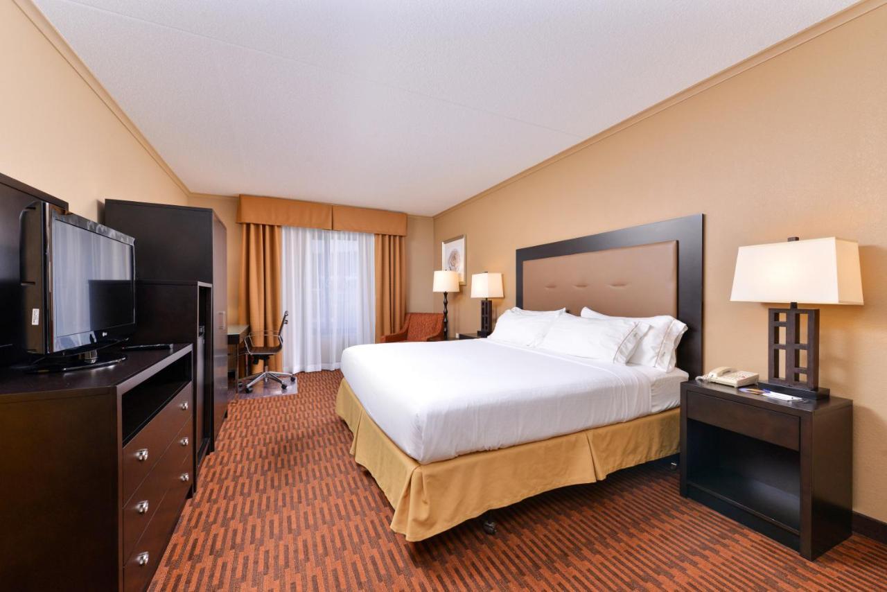 Holiday Inn Express Breezewood By Ihg Zewnętrze zdjęcie