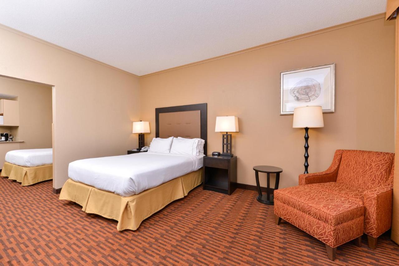 Holiday Inn Express Breezewood By Ihg Zewnętrze zdjęcie