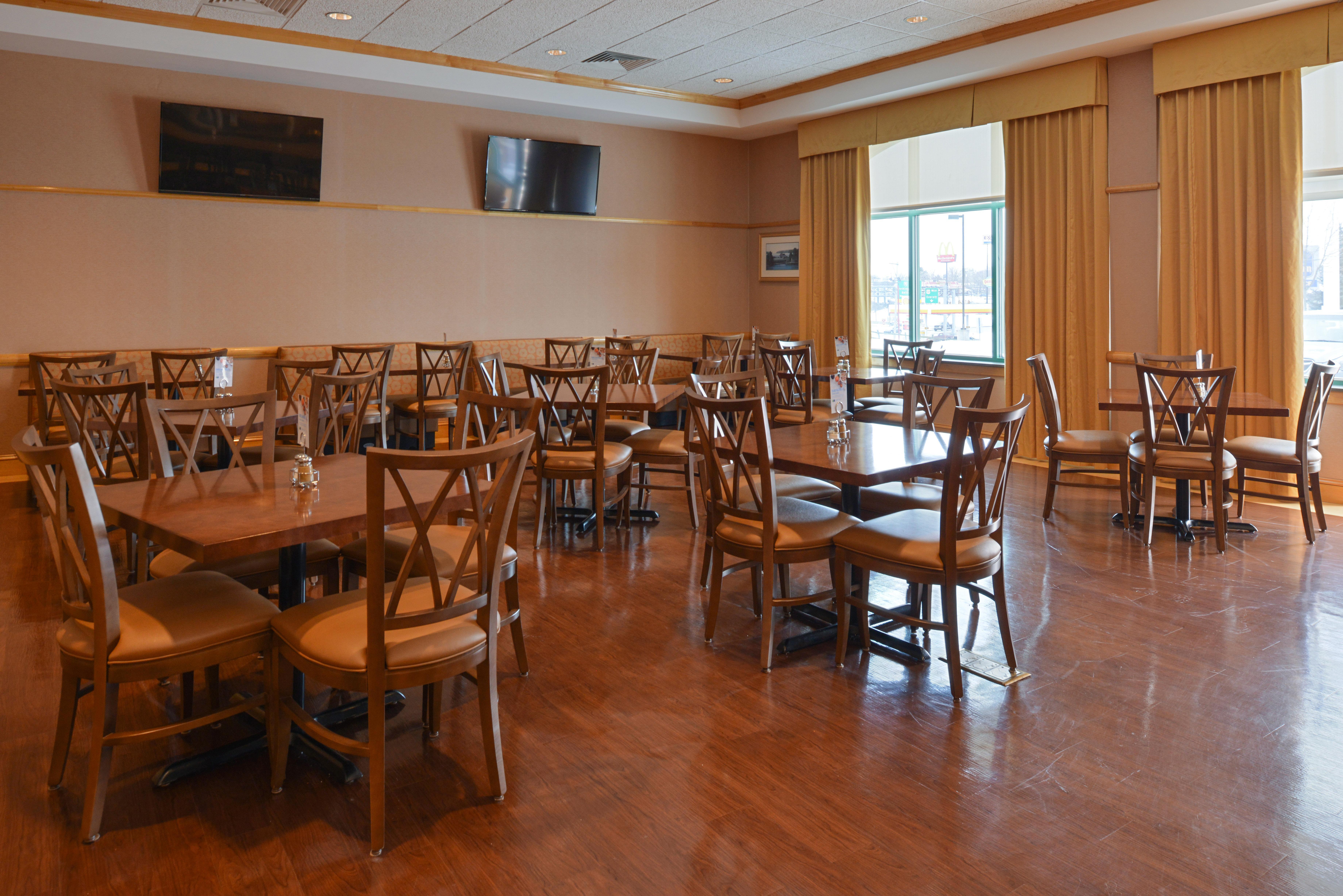 Holiday Inn Express Breezewood By Ihg Zewnętrze zdjęcie