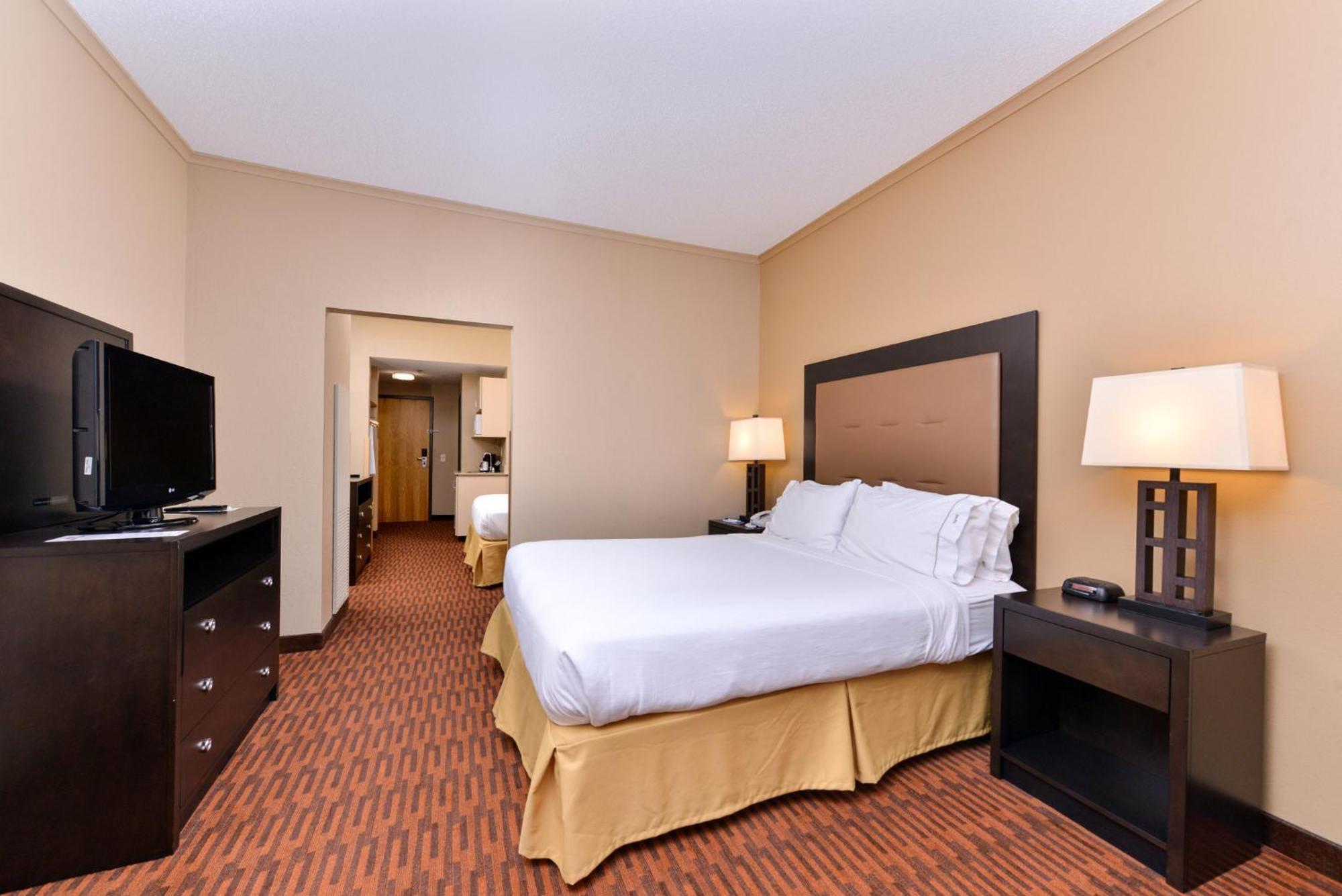 Holiday Inn Express Breezewood By Ihg Zewnętrze zdjęcie